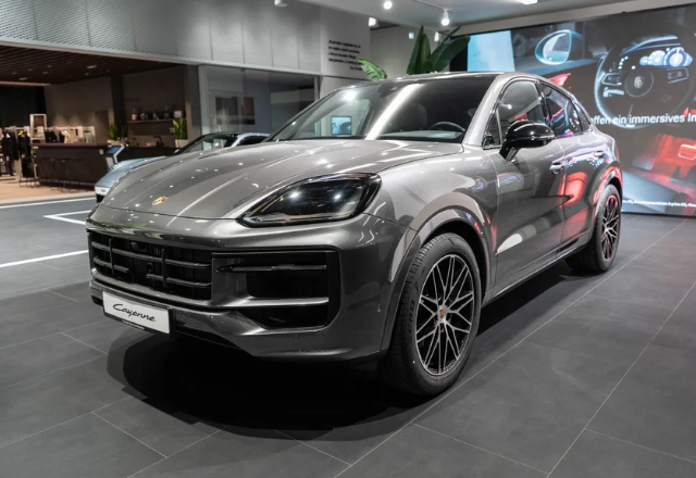 Porsche Cayenne Black Edition