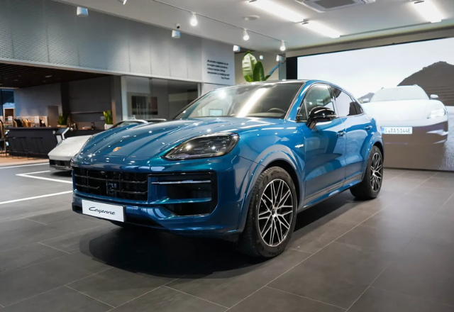 Porsche Cayenne E-Hybrid Tiptronic S Black Edition