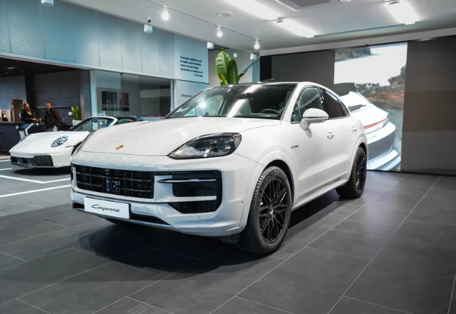 Porsche Cayenne S E-Hybrid Tiptronic S Black Edition