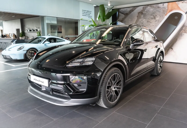 Porsche Macan 4