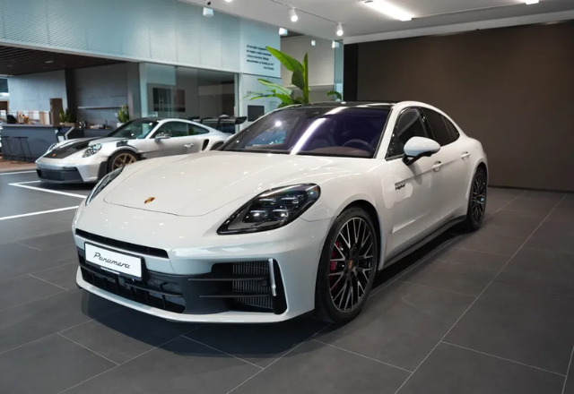 Porsche Panamera 4S E-Hybrid