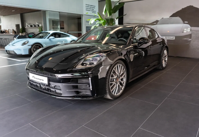 Porsche Panamera 4 E-Hybrid PHEV